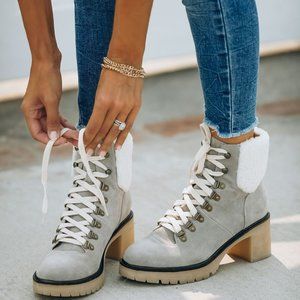 Conquest Heeled Shearling Boot Lace Up Boot